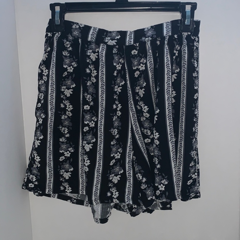 Floral Arizona Jeans Comfortable Shorts